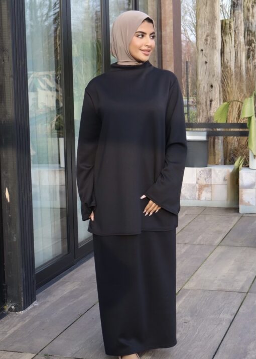 Essential twinset met rok black