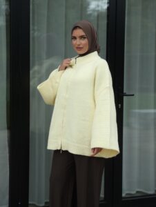 Oversized knit vest yellow