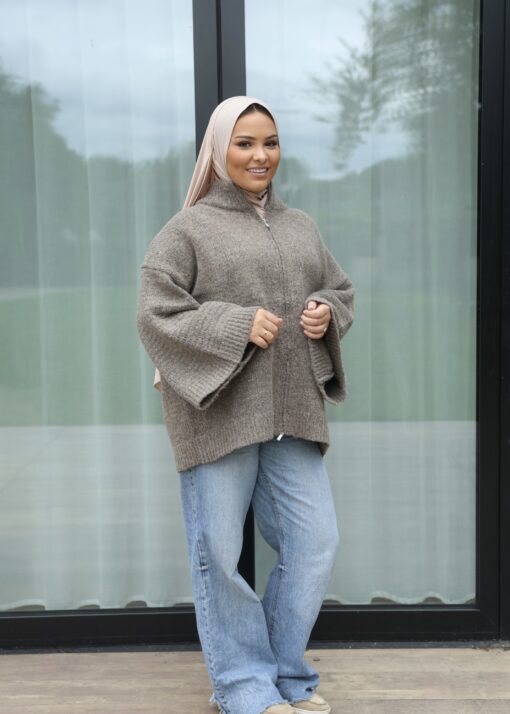 Oversized knit vest taupe