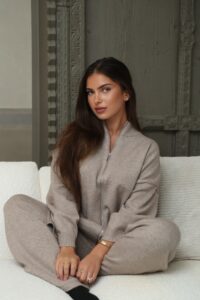 Knitted twinset viscose taupe