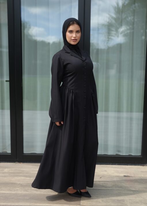 Amoura dress black