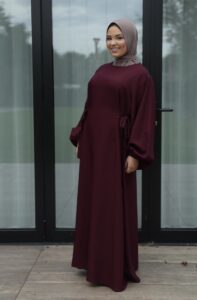 Abaya Sahra cherry